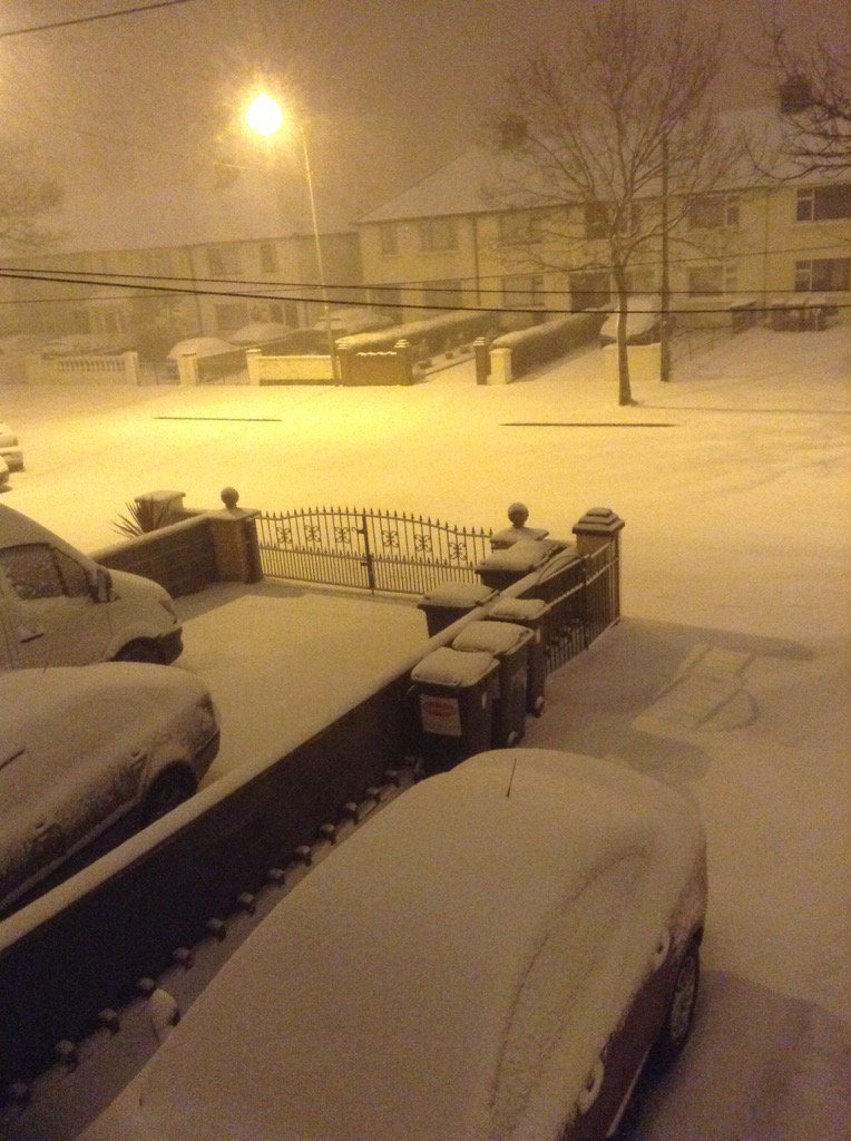 Limbascoe's tweet photo. Just woke up to this 3:01am #BeastFromTheEast https://t.co/xfR0Qr7TIo