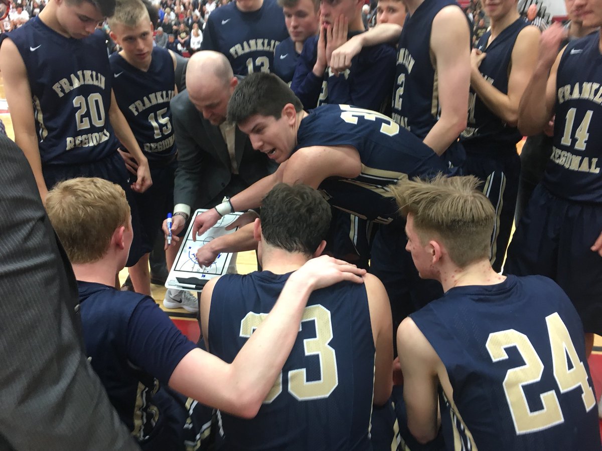 fischtank13's tweet photo. FAMILY ❤️💯 #frhoops https://t.co/zJJmBEAZAP