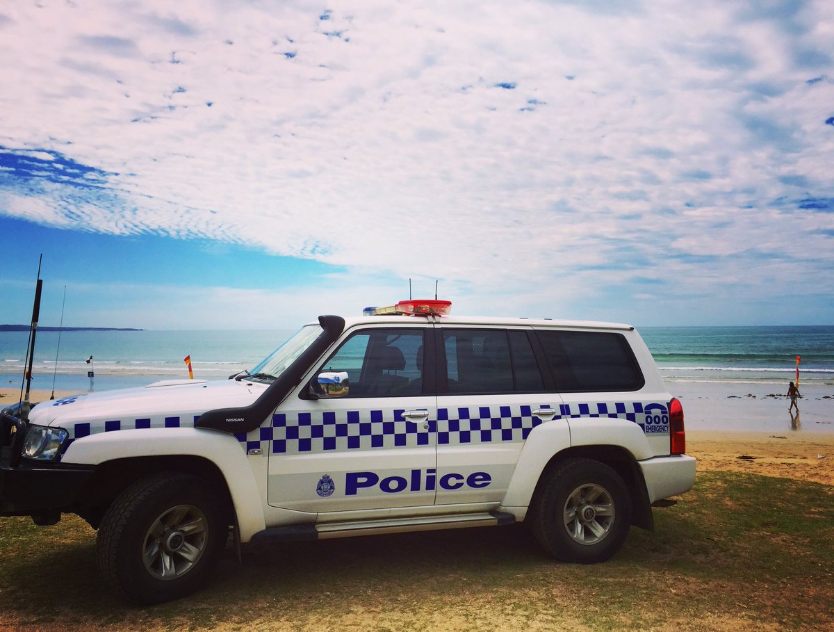 VictoriaPolice's tweet image. How’s your Wednesday? 💦☀️🚔 #HowsTheSerenity #VicPol