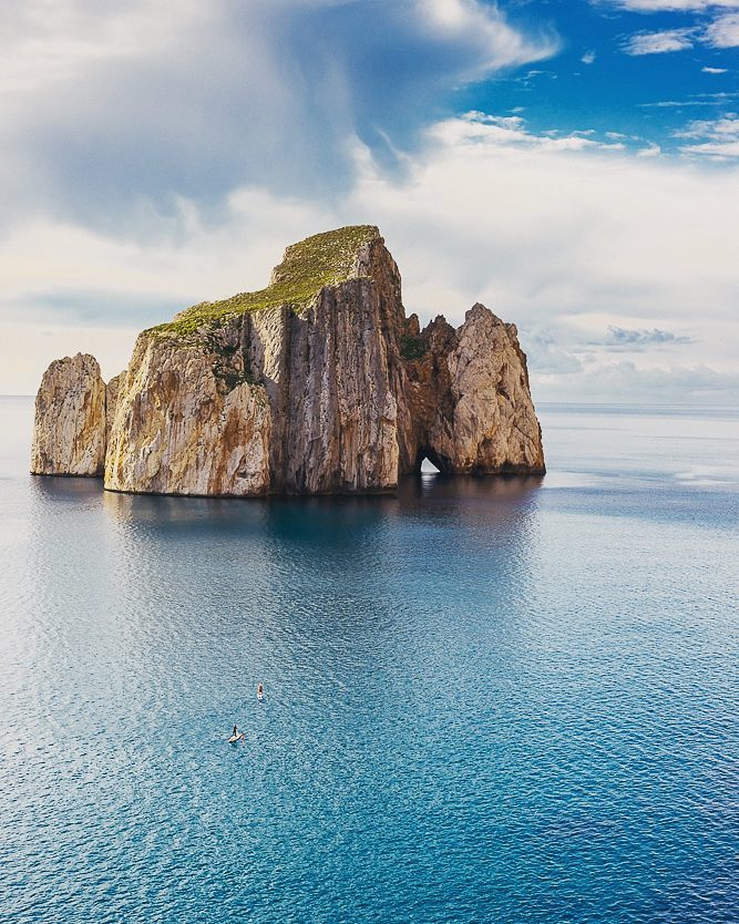 Italia's tweet photo. L'isolotto Pan di Zucchero, maestoso monumento naturale in #Sardegna https://t.co/kzgNZpMD5Z

The islet of Pan di Zucchero, an impressive natural monument in #Sardinia https://t.co/JpABSphYOa

#IlikeItaly
📷 IG tizianacambarau.fotografie https://t.co/4x7BkiV0ya