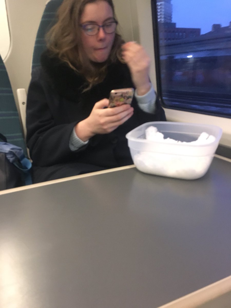 LottsMurray's tweet photo. Yes, that is a box of snow #sayitaintsnow #healthysnack @SouthernRailUK https://t.co/9t4ya8qR9r