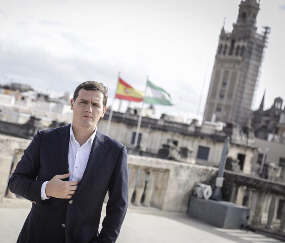 Albert Rivera tweet media