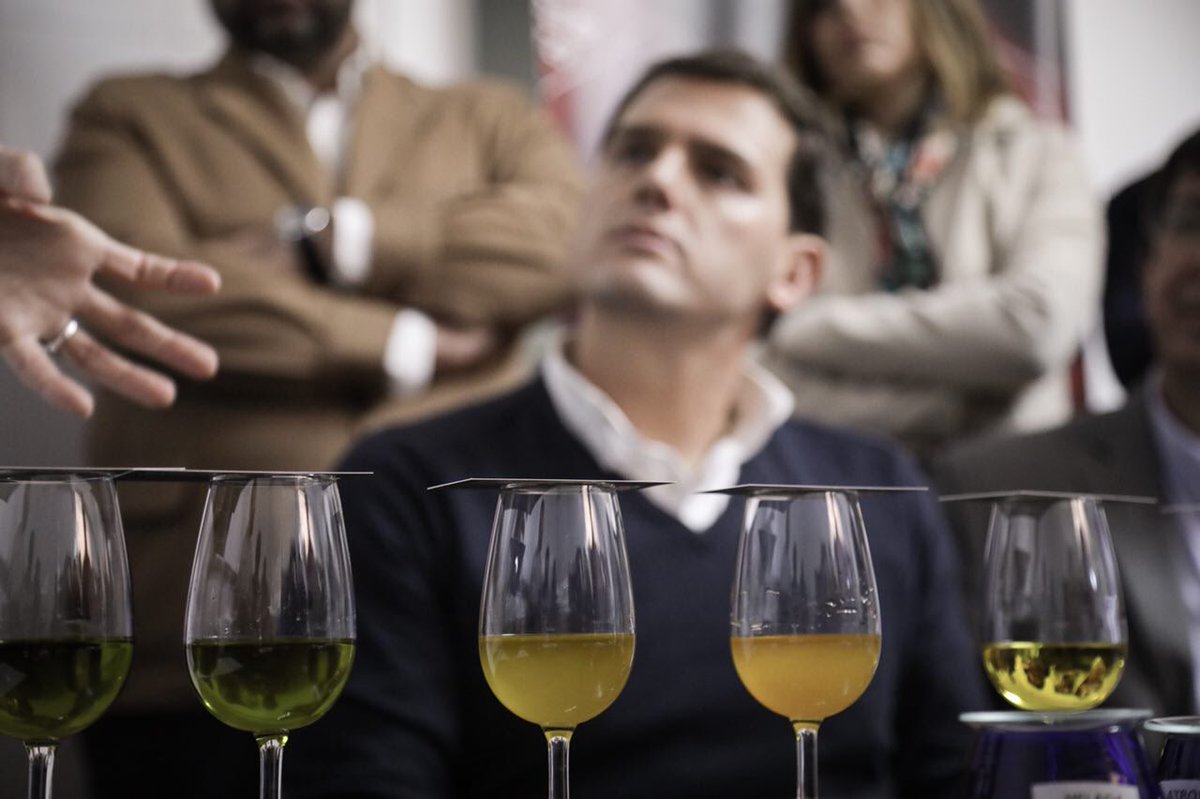 Albert Rivera tweet media