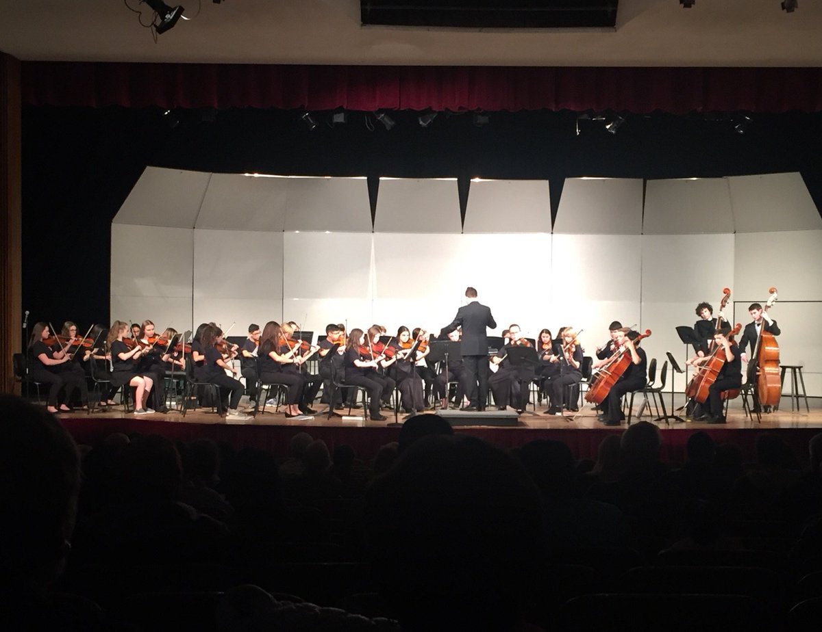 Maine South High School Orchestra Class of 2022! Congratulations to all of the 8th grade orchestra students from Lincoln and <a href="/EmersonD64/">Emerson</a> on a great concert tonight at <a href="/mainesouthPA109/">MaineSouthOrchestras</a>! #engageD64 #orchestra #musiceducation #collaboration