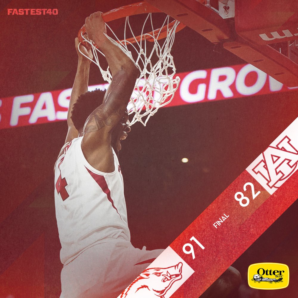 RazorbackMBB's tweet photo. DOWN GOES #14 AUBURN!!

The Hogs are 4-0 against ranked teams in Bud Walton Arena this year!!

Thanks for everything, seniors 👊 https://t.co/JqlogKs2zL