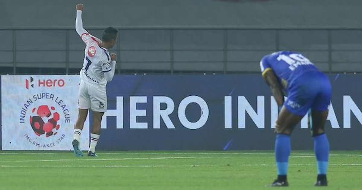 thefield_in's tweet photo. #ISL2017
Inconsistent refereeing, Guimaraes’ defensive gamble: Talking points from @DelhiDynamos vs @MumbaiCityFC By @Heilige_Kugel
https://t.co/dCYuVA0K2l https://t.co/QN2f0FAGs2