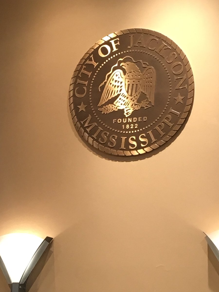 bishopmbnesby's tweet photo. What a privilege &amp; honor it is for me to offer the invocation at tonight’s City of Jackson Council Meeting. Special Thanks to Pastor Lee A Cooper Jr., Mrs. Angela Harris, Mayor Chokwe Antar Lumumba &amp; Members of the City Council. https://t.co/6tFtH0cGbk
