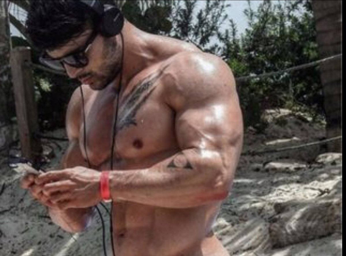 Hadess_Fit's tweet photo. #RTโก๏ธ https://t.co/p9ai3JISNS
@HotMaleStuds @luccas___luccas @omaha_pal @alexxxg34 @29cruiseclub @man_crush @Dane_i069 #muscle #fitguys #bdsm #worship #liveguys #gay #gay #gaymuscle #abs # https://t.co/VDECQ1WQIN