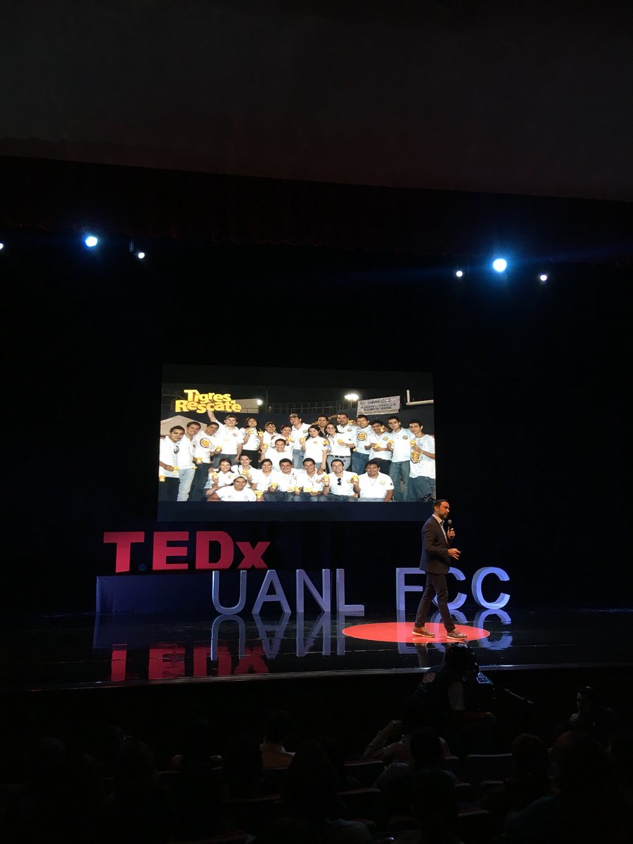 lafuenteeli's tweet photo. #TEDxUANL excelente plataforma para conocer, aprender, compartir e inspirar a los demás a ser mejores #SomosUni @uanl @pacobarrera11 @criscadena https://t.co/RGuxmb1tMl