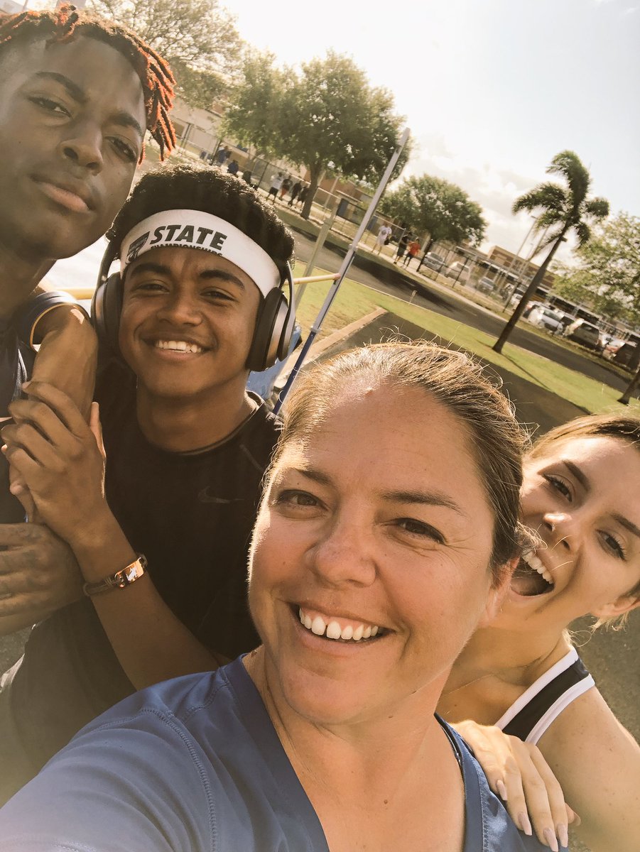 FalconsPhysEd's tweet photo. Another great and successful track meet with these student athletes! Proud of each of you! 🏃♀️🏃🏽♂️ #TakeFlight #FHFalcons @FHH_FalconFury @thefalcongrind https://t.co/giWG7SVHzj