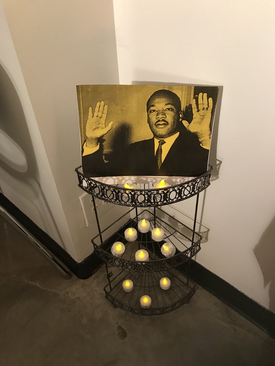SilverArtSI's tweet photo. Thank you to all of our followers and those that contributed to this exhibit. We are sad to see it close, but are glad it sparked interest in the community. #BlackLivesMatter #NoBanNoWall #SaveACA #ArtoftheProtest https://t.co/sExEKKjJgd