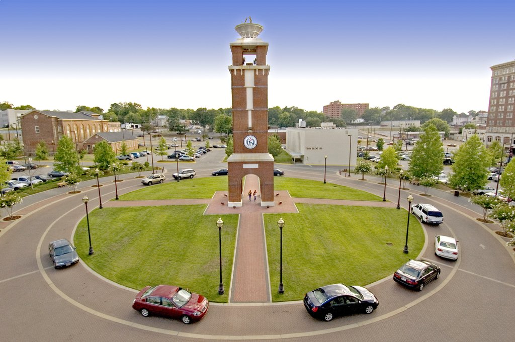 Best Colleges tweet media