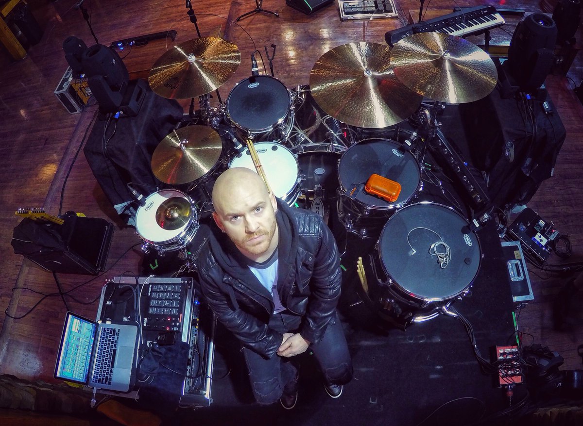 dwdrums's tweet photo. Here is @DangoEmpire‘s Cherry/Mahogany Setup for @TheSwonBrothers. Killing it! #dwdrums https://t.co/K4f6MGWSDr