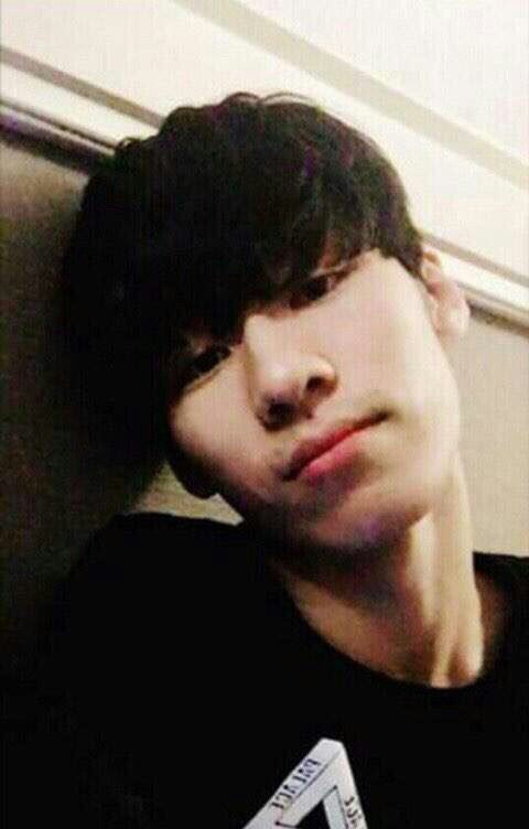 hdaeheon_990705's tweet photo. 황대헌 선수 셀카는 항상 옳다 https://t.co/PzaFGVuZwb