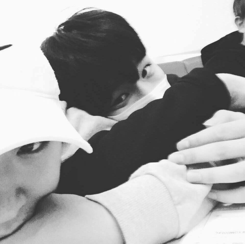 hdaeheon_990705's tweet photo. 황대헌 선수 셀카는 항상 옳다 https://t.co/PzaFGVuZwb