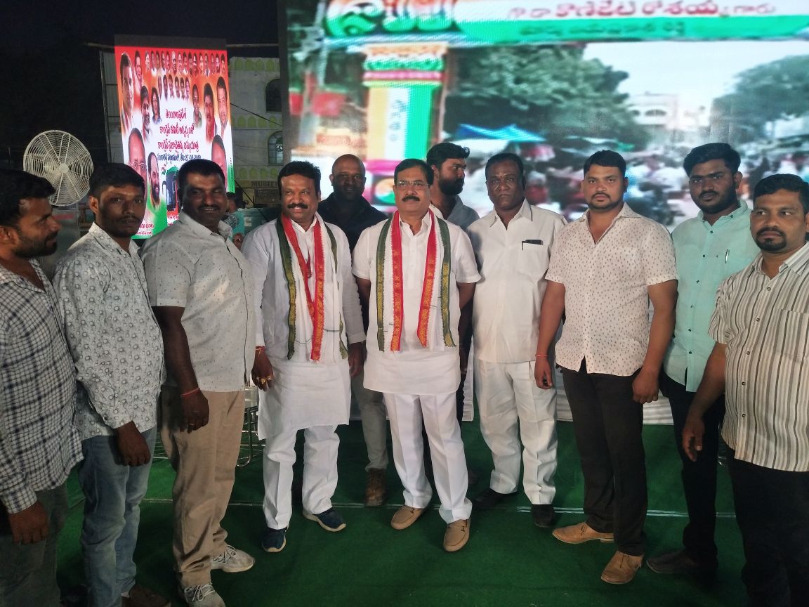NSriGanesh's tweet photo. Praja Chaitanya Yatra - Day 2: TPCC Secretary Sri Ganesh and other leaders addressing a massive public meeting at Sanga Reddy on the second day of Praja Chaitanya Bus Yatra
#PrajaChaitanyaYatra #SriGaneshforCantonment #TPCCS #IndianNationalCongress #RahulGandhi #SriGanesh https://t.co/vn1gff1C7C