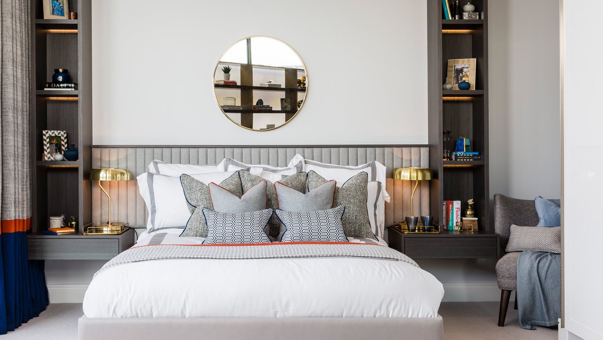 GalliardHomes's tweet photo. To ease the home-buying process, we're offering Β£1,000 towards legal fees and a free furniture package with each home at our new development, Silver Works in #Colindale https://t.co/GPbeHVvHU6 #PropertyOffers https://t.co/DpCKVGhlmu