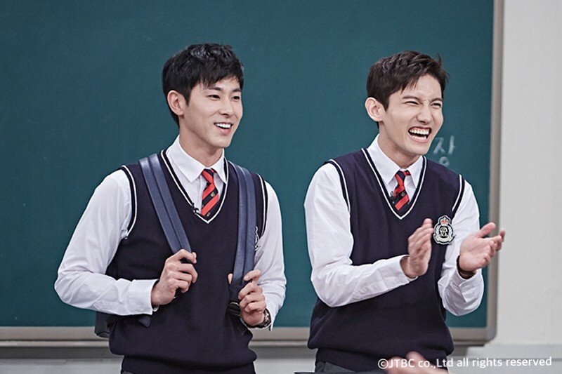DATVjp's tweet photo. ＼注目番組／
「#知ってるお兄さん」に #東方神起 と #SUPERJUNIOR が出演！
爆笑トークをお見逃しなく～(^^)/ #DATV

▶東方神起出演回：3月18日（日）夜9時～
▶SUPERJUNIOR出演回：4月8日（日）夜9時～ https://t.co/RMpoZufNez