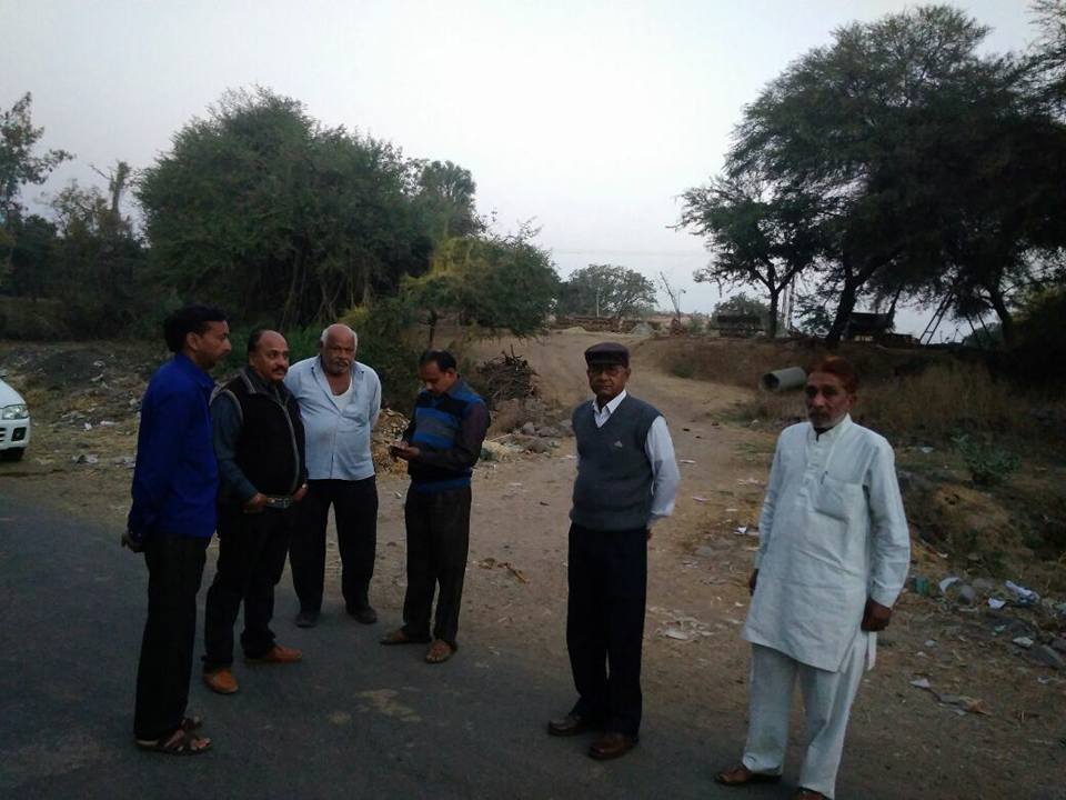 SwachhDewas's tweet photo. सी ई ओ जनपद टोकखुर्द नियमित रूप से मॉर्निंग फॉलो अप की गतिविधियों को लीड रोल में निभा रहे हैं l ओ डी एफ प्लस की मुहिम शुरू l @swachhbharat #zsbp #swachhbharat https://t.co/o6triiEFaG