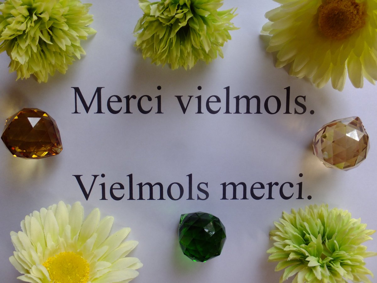 Elise Rose アルザス語で どうもありがとうございます は Merci Vielmols メルスィフィールモールス または Vielmols Merci フィールモルスメルスィ と言います フランス語では Merci Beaucoup メルスィボークー ドイツ語では Vielen Dank Elise Rose アルザス語で どうもありがとうございます は Merci Vielmols メルスィフィールモールス または Vielmols Merci フィールモルスメルスィ と言います フランス語では Merci Beaucoup メルスィボークー ドイツ語では Vielen Dank