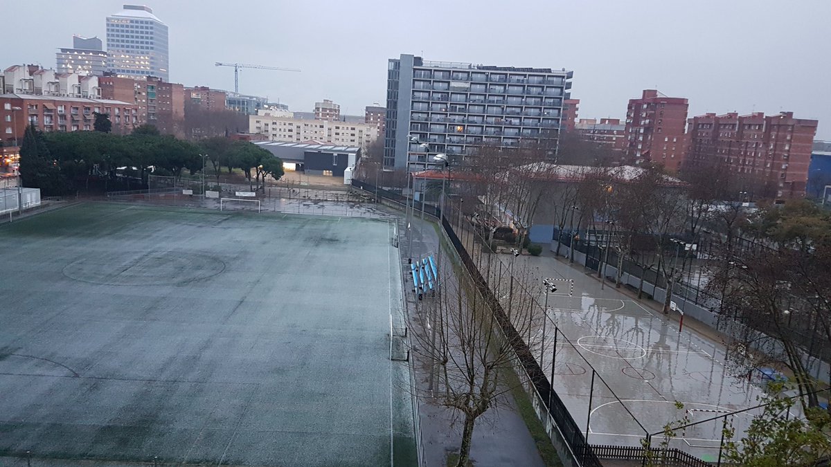 pirulerolopez's tweet photo. Camp del SANTS#nevadaTV3 https://t.co/7WgOoy5lfd