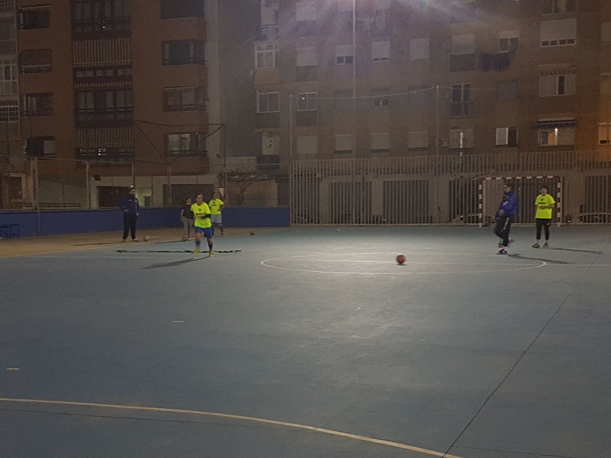 Se juega como se entrena así que, intensidad y concentración, grandes. Buenos días. Feliz día de Andalucía  #FemeninoGiron <a href="/CDGironFS/">CD Girón FS Oficial</a> <a href="/javifontalba/">Javienenka fontalba</a> <a href="/nerea_sanchez04/">Nerea Sanchez</a> <a href="/Jaramayorga3/">Jara mayorga</a> <a href="/chinito651/">Daniel Gil Molero</a> <a href="/soniaNaavas_/">🤓</a> @Burritodavid <a href="/fsplanet/">PLANET FUT5AL Málaga</a>