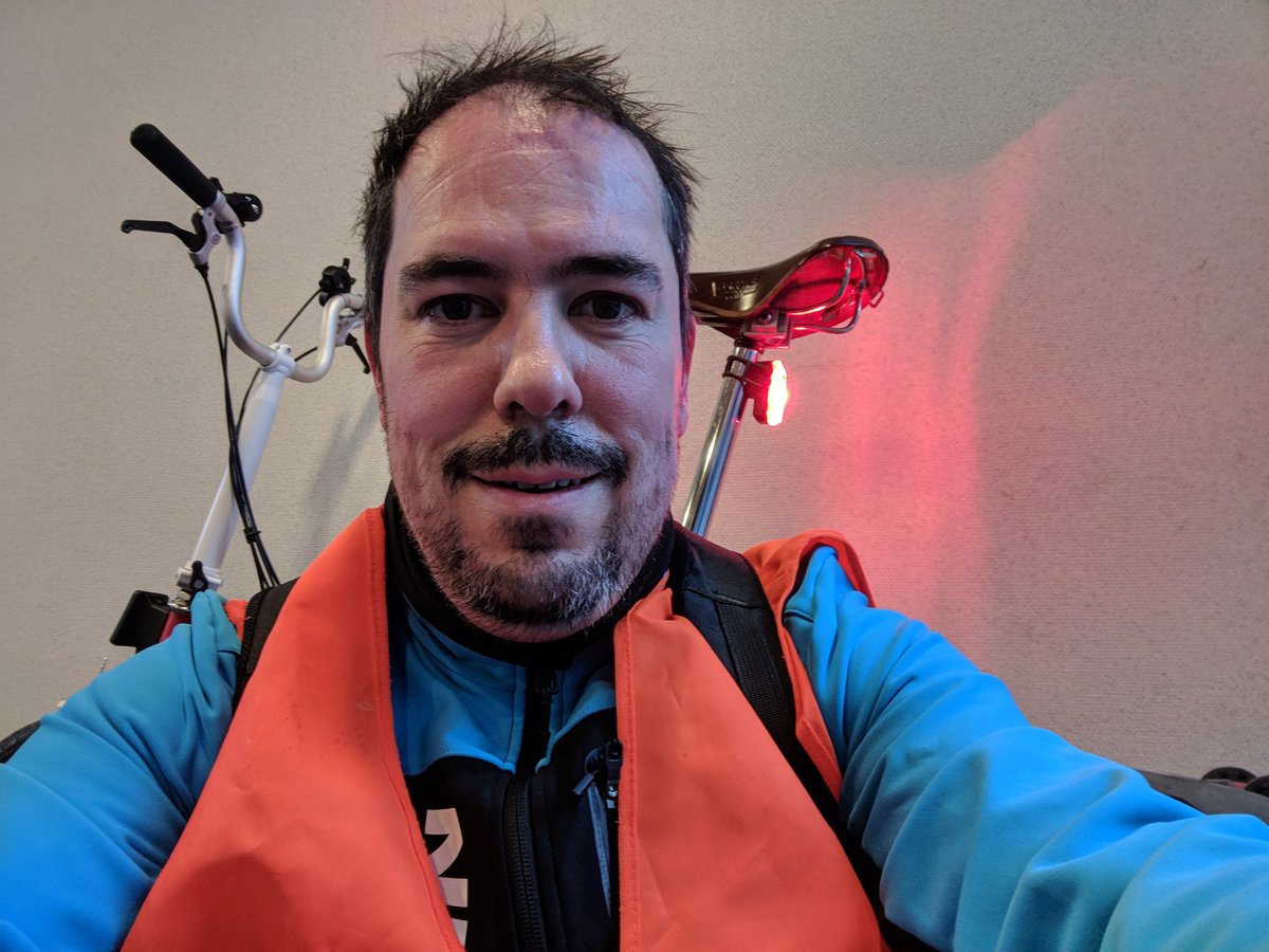 glis21's tweet photo. Vent de face, surfaces congelées mais #VortexChallenge tout de même. Bonne journée à ceux qui ont eu vraiment froid ce matin. cc @seesense_cc https://t.co/l2x4LqXzvX