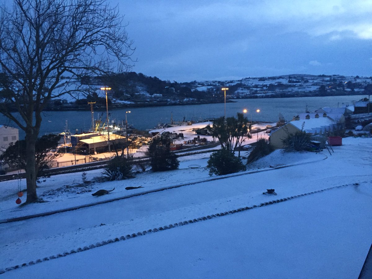 #WinterWonderland #SpringinIreland  #snow #sneachta #WestCork #Cork #Glandoreharbour #UnionHall #pier #BeastFromTheEast #dayearly #snowday #bitter #blusterly #stayindoors