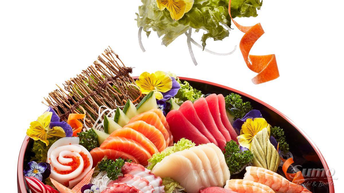 SumoSushiOman's tweet photo. It's Sushi time!!!
Give your taste buds a culinary treat with this delicious Chef's Special tray.A perfect combination of #Sashimi #Nigiri &amp; #Sushi_roll. https://t.co/2E2V5p5aIv