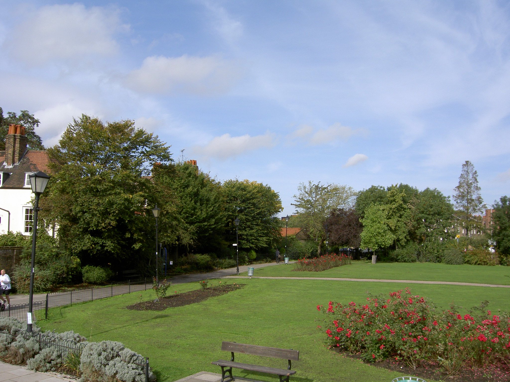 H F Council Join Friends Of Furnivall Gardens On Sunday 4th March As They Bring Spring Colours To The Popular Hammersmith Riverside Park The Planting Starts At 10am Email Furnivallgardens Hotmail Co Uk For