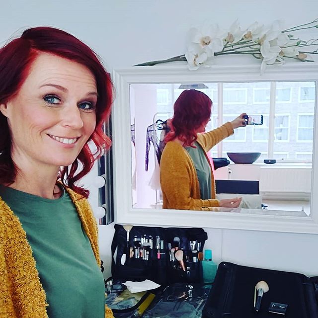 LeontienGlobal's tweet photo. Photoshoot @katinkatromp_portraits what a great experience!
Can't wait to see the results❤️
. . . . . . . .

#selfappreciation #leontien #family #lifepurpose #valueyourself #beyourfavoriteself #makeyourownmagic #positivepeople #raiseyourvibrations #s… https://t.co/dzfzkvXmaI https://t.co/l8MqeUxsJM