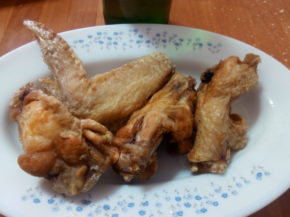 TAPA DEL DÍA, ALITAS DE POLLO
irdetapeo.blogspot.com.es/2018/02/tapa-d…