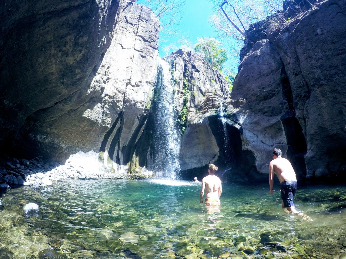 fernandojee's tweet photo. Las Cascadas de Tamanique, El Salvador 2018

#elsalvador #waterfalls #elsalvadortravel  #elsalvadorimpressive  #GoPro  @toursines 

https://t.co/49Sbasg1rG https://t.co/tVlsUezIjY