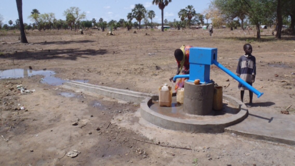 #AfricaToo Donors get funding, but what is the result? Because of broken water pumps, TOO MANY children die in Africa each day. Would it not be nice if we can STOP this #WASH drama and replace broken pumps with reliable bluepump.com <a href="/grilledhalloumi/">Anna</a> <a href="/fvdemocratie/">Forum voor Democratie</a>