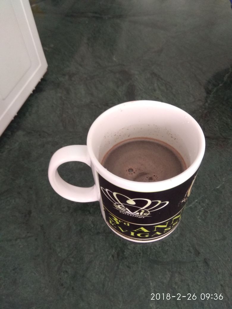 Ngetwiitnya sambil ngopi ya ha ba  #EviMasambaSlaluDihati