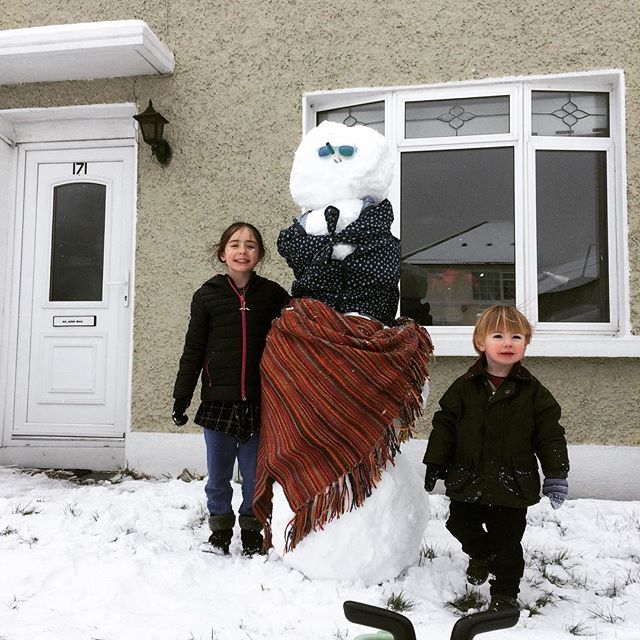 _kill_jester's tweet photo. Bow before your new god #snowman https://t.co/BEEvxhr2jB https://t.co/YXzjogG1tC