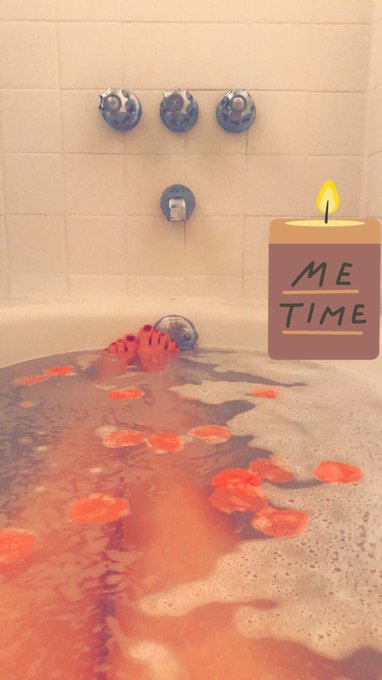 A relaxing soak session before a long weekend of great sex 😜😍 #Miami #pornlife https://t.co/d2kMkm4e<a href="/tag/miami"class="tags"><span>#miami</span></a><a href="/tag/pornlife"class="tags"><span>#pornlife</span></a>