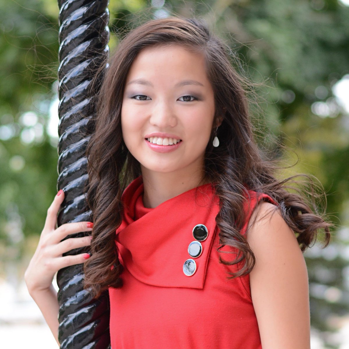 Startup_SBE's tweet image. Check out our latest blog post, &quot;Collegiate Entrepreneur Creating Something Special&quot; written by, Samantha Shank, @AppliedEntSBE Class of 2018! #SmartConnected ow.ly/z7TH30iFmCI