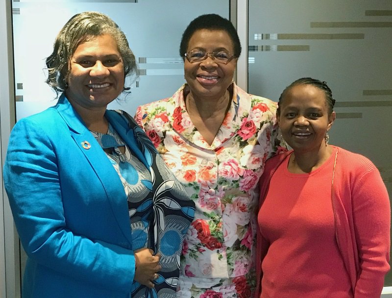 UNFPA_ESARO's tweet photo. We need to equip youth with skills &amp; knowledge to break cycle of youth unemployment, child marriage, early pregnancy, #HIV &amp; school drop out. @UNFPA Reg’l Dir @JulittaOnabanjo, Graҫa Machel &amp; Nomusa Daniels of @G_MachelTrust explore new areas of partnership. #PutYoungPeopleFirst https://t.co/NqlRkk3AAF