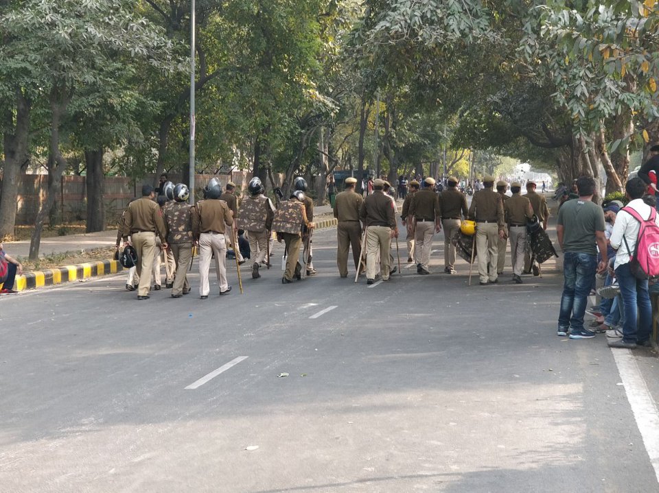 Vivek_K_Keshri's tweet photo. #sscscam
Is this what a peaceful protest deserves. https://t.co/yKvJNSRnFR