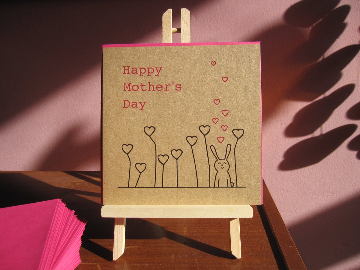 uk_ransomdesign's tweet photo. Hot off the press! My new Mother's Day greetings card! Now available in my Folksy shop :) #MothersDay #bunny #mothersdaycard #Folksy @uk_ransomdesign https://t.co/jto6t8FhrB