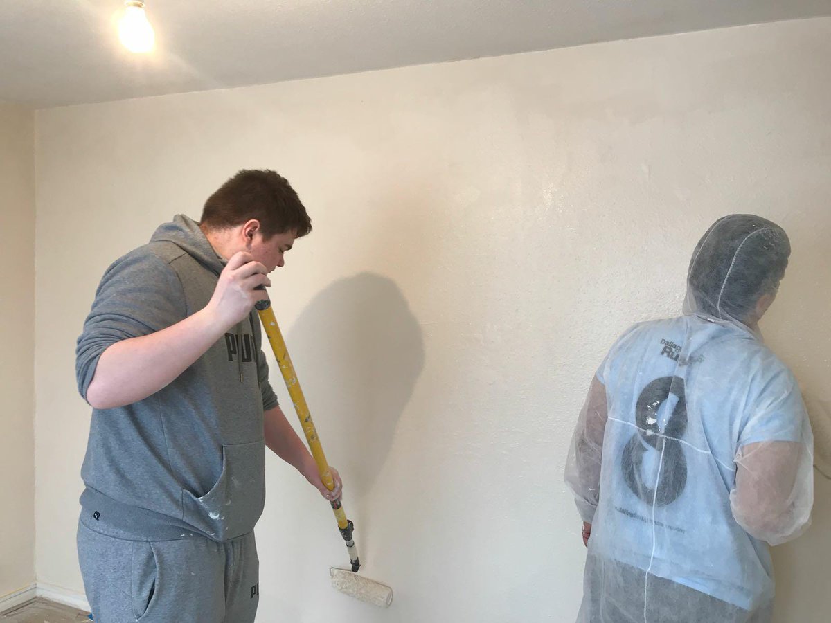 RMTraininguk's tweet photo. Some pictures from our #EmployabilityProject in #Barnet with #DotDotDot #showroom.
Our young learners are gaining helpful #painting and #decorating #experience 🖌
Thank you @VIYproject and @Wickes for your help. https://t.co/7GtRTBjGRo