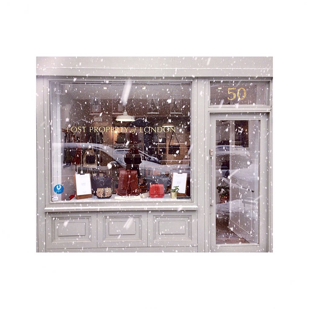 LostPropertyLDN's tweet photo. SNOW DAY ❄️ Who's got the day off?! ☝️Cross Street is looking rather lovely ☺️
#snowday #snowylondon #shoplocal #coffeetogo #cosyshop #potd #snowshot #beautiful #whitelight https://t.co/3qXiVf0WTL