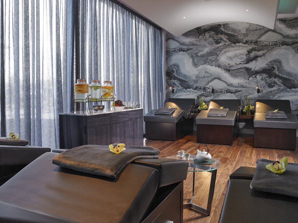 SpaCastleknock's tweet photo. Some new images of our beautiful new spa with our partners @Elemis and @VOYAbeauty @spas_ie #spa #biotec #beauty #Dublinspa https://t.co/eaVm2b4sZC
