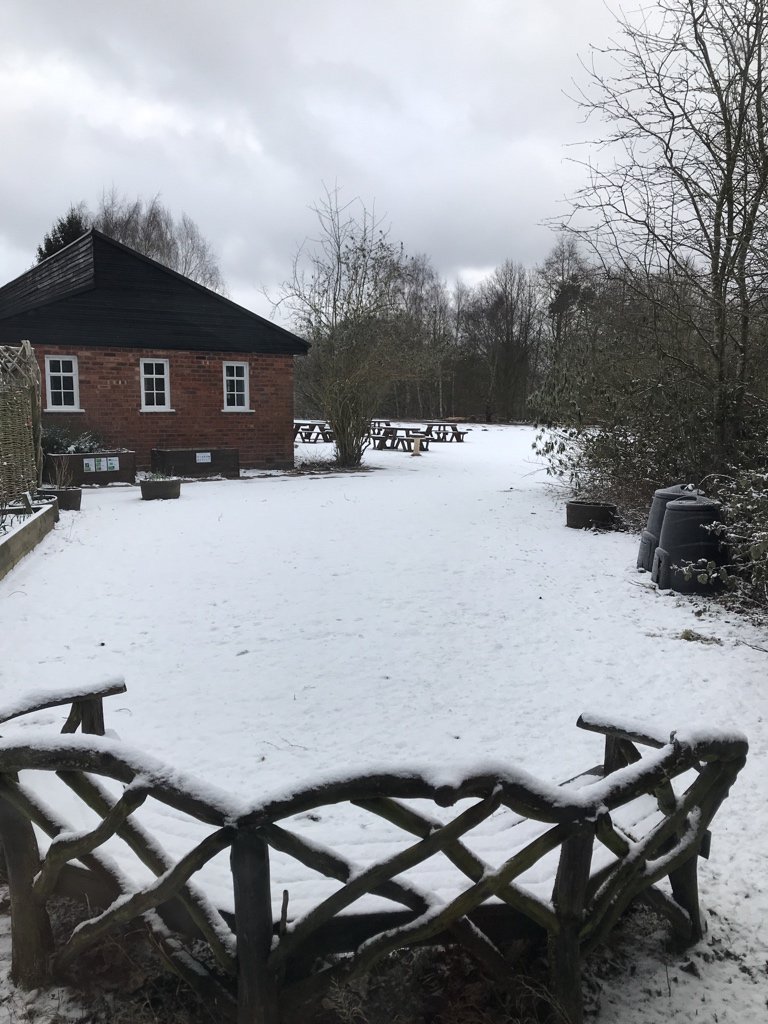 LTTOnline's tweet image. All ready to welcome @Eastfield_PS to @KingswoodTrust for the first geolocation day that has involved snow ❄️ #outdoortech #wrapupwarm @klikaklu @locly @XnoteApp