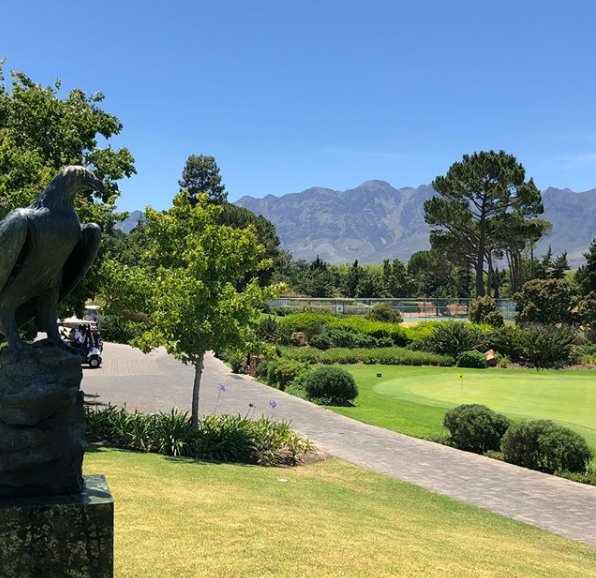 Good morning from Erinvale... The weatherman has been very kind to us and given us clear skies and perfect golfing conditions for the rest of the week.
#ErinvaleGolfClub

Call us now on 021 847 1144 to book your tee time.
📸: garethlgolfer