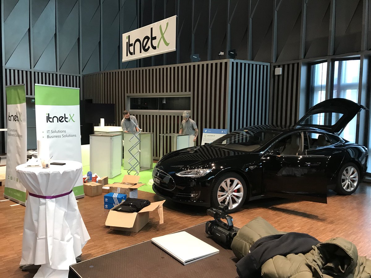 Tesla controlled by Cloud