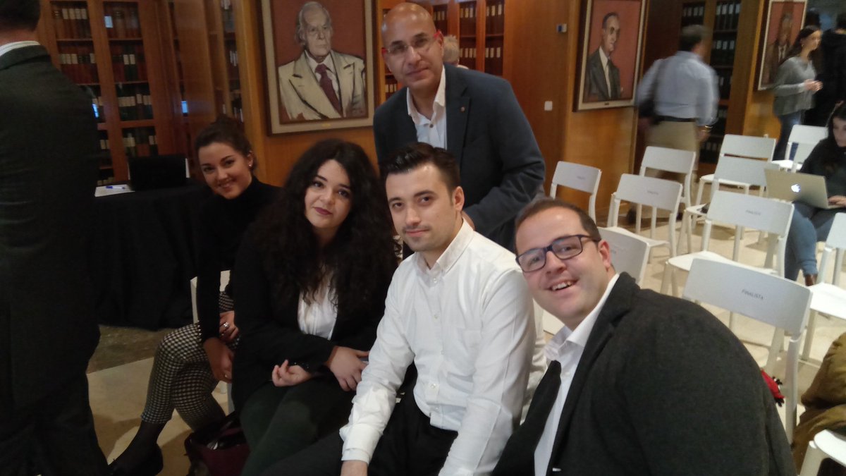 EPJaveriana's tweet photo. Ánimo a nuestro grupo de la @EPJaveriana con @cdamasm en la final #StartinnovaABC https://t.co/jSu59dHjdV