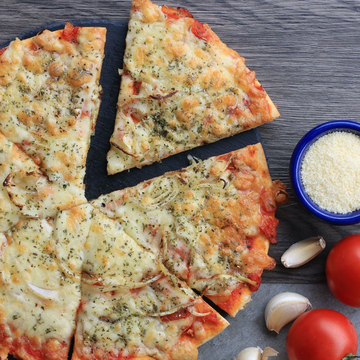 FishnCoMY's tweet photo. Cheese lovers raise your hands! 

Our Mediterranean Garden comes loaded with mozzarella to give you that "pull factor" when you sink your teeth into a slice. 🍕

#fishncomy https://t.co/rodB6Je7Hh