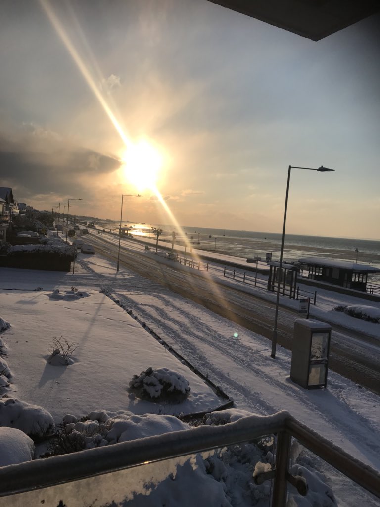 l_scottow's tweet image. How beautiful ❄️🌨 @YourSouthend